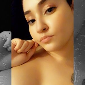 Meet your Posher, Karina